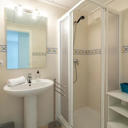Апартаменты Aquamaris, 2 Dormitorios, By Bookindenia *
